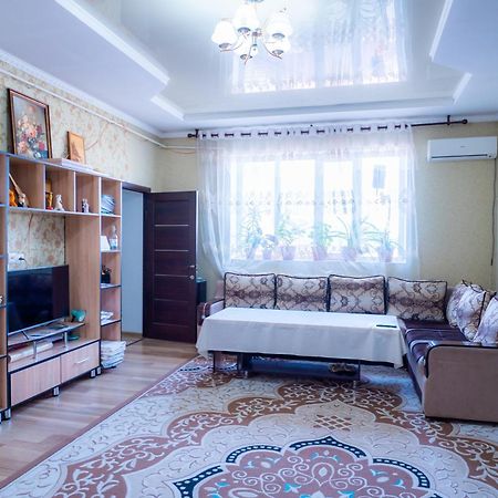 Guest House Etnodom Jalal-Abad Esterno foto