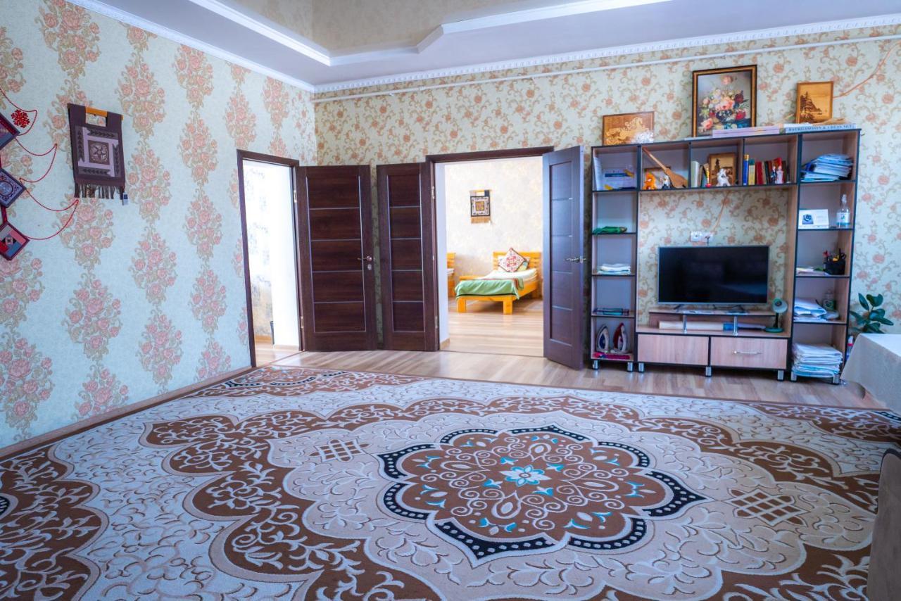 Guest House Etnodom Jalal-Abad Esterno foto