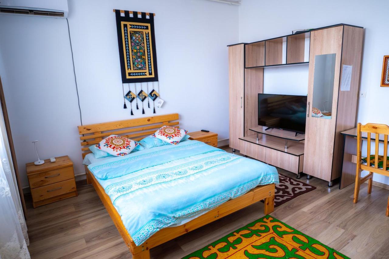Guest House Etnodom Jalal-Abad Esterno foto