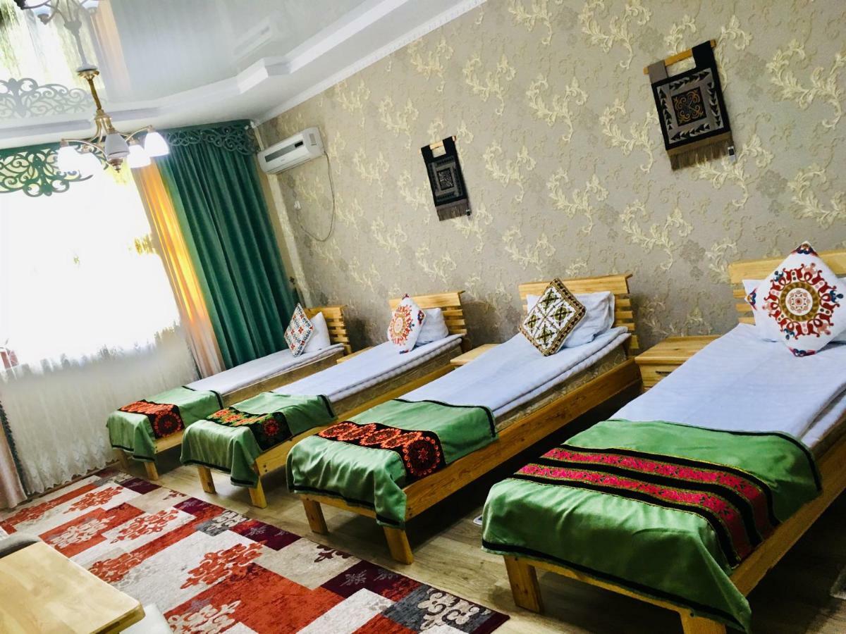 Guest House Etnodom Jalal-Abad Esterno foto