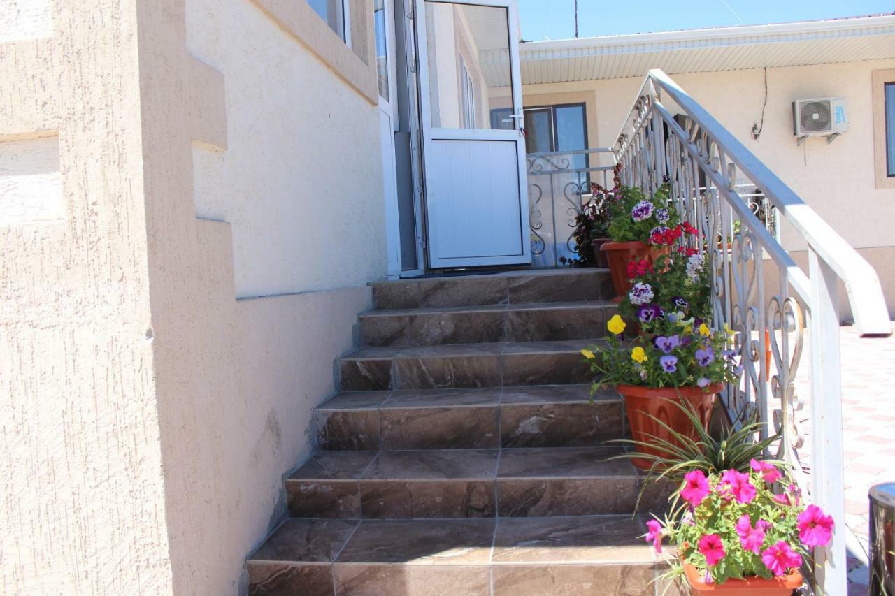 Guest House Etnodom Jalal-Abad Esterno foto