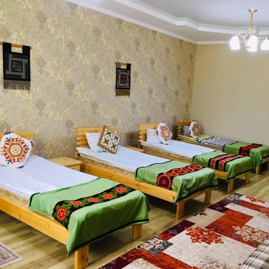 Guest House Etnodom Jalal-Abad Esterno foto